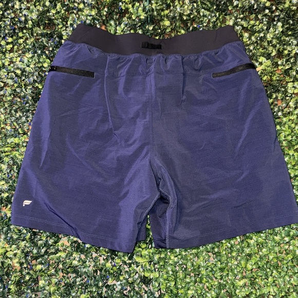 Men’s Fabletics Athletic Lined shorts - Picture 2 of 4